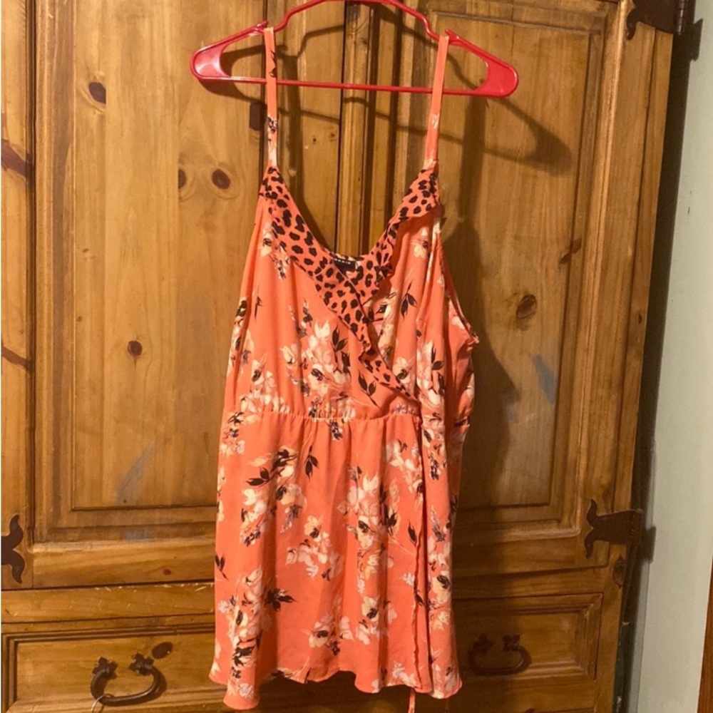 Beautiful NWOT tank